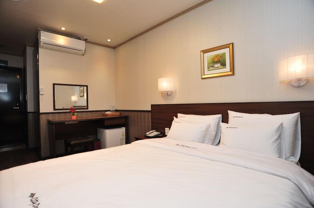 Global Inn Seoul Dongdaemun City Days Inn Extérieur photo