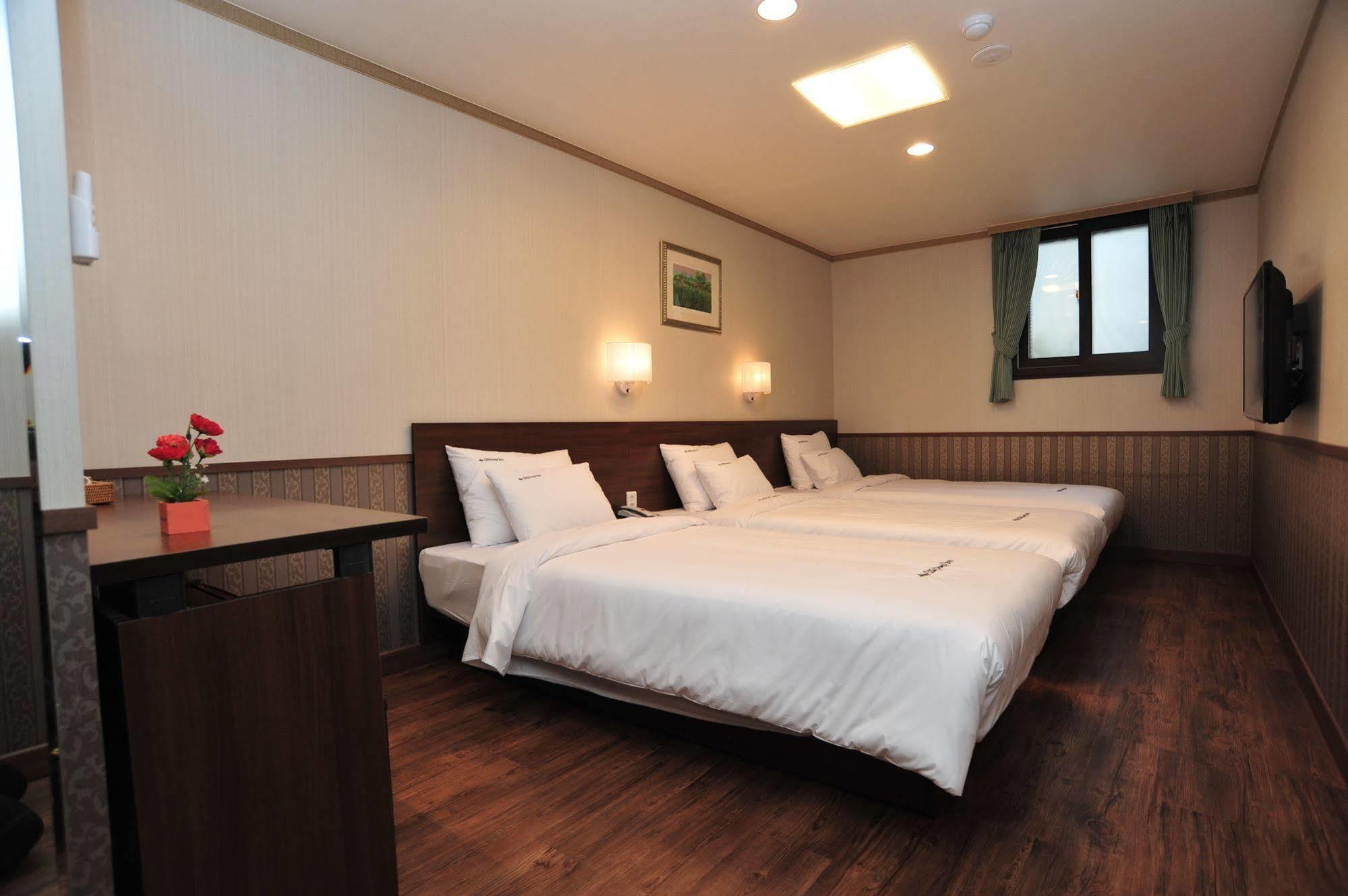 Global Inn Seoul Dongdaemun City Days Inn Extérieur photo
