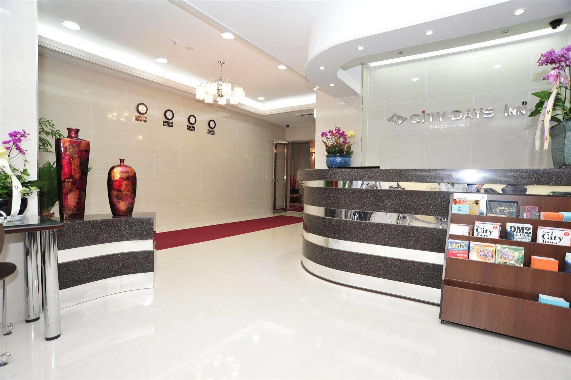 Global Inn Seoul Dongdaemun City Days Inn Extérieur photo