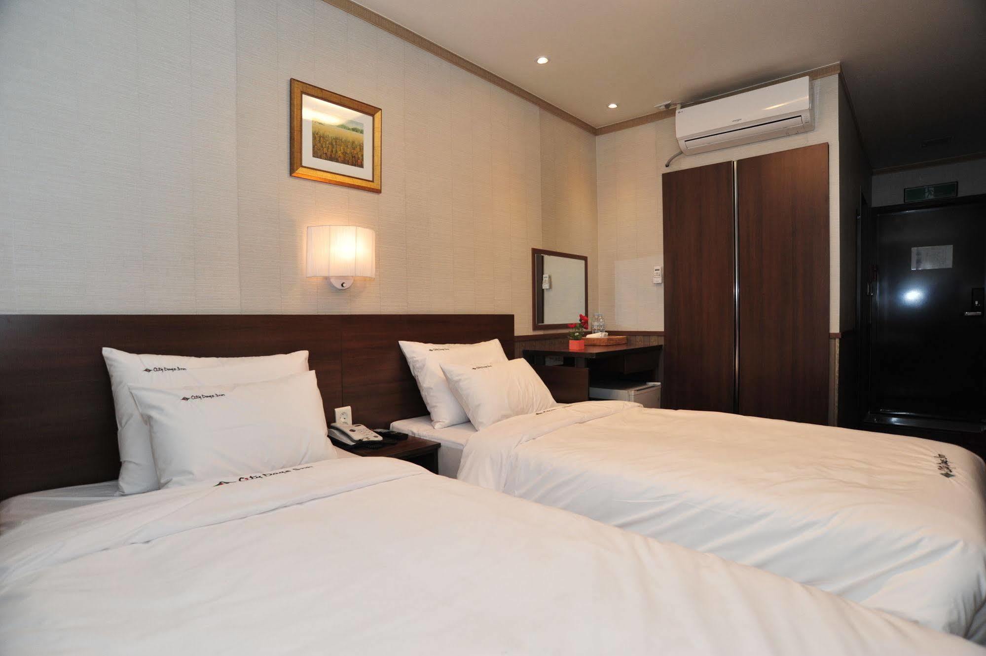 Global Inn Seoul Dongdaemun City Days Inn Extérieur photo