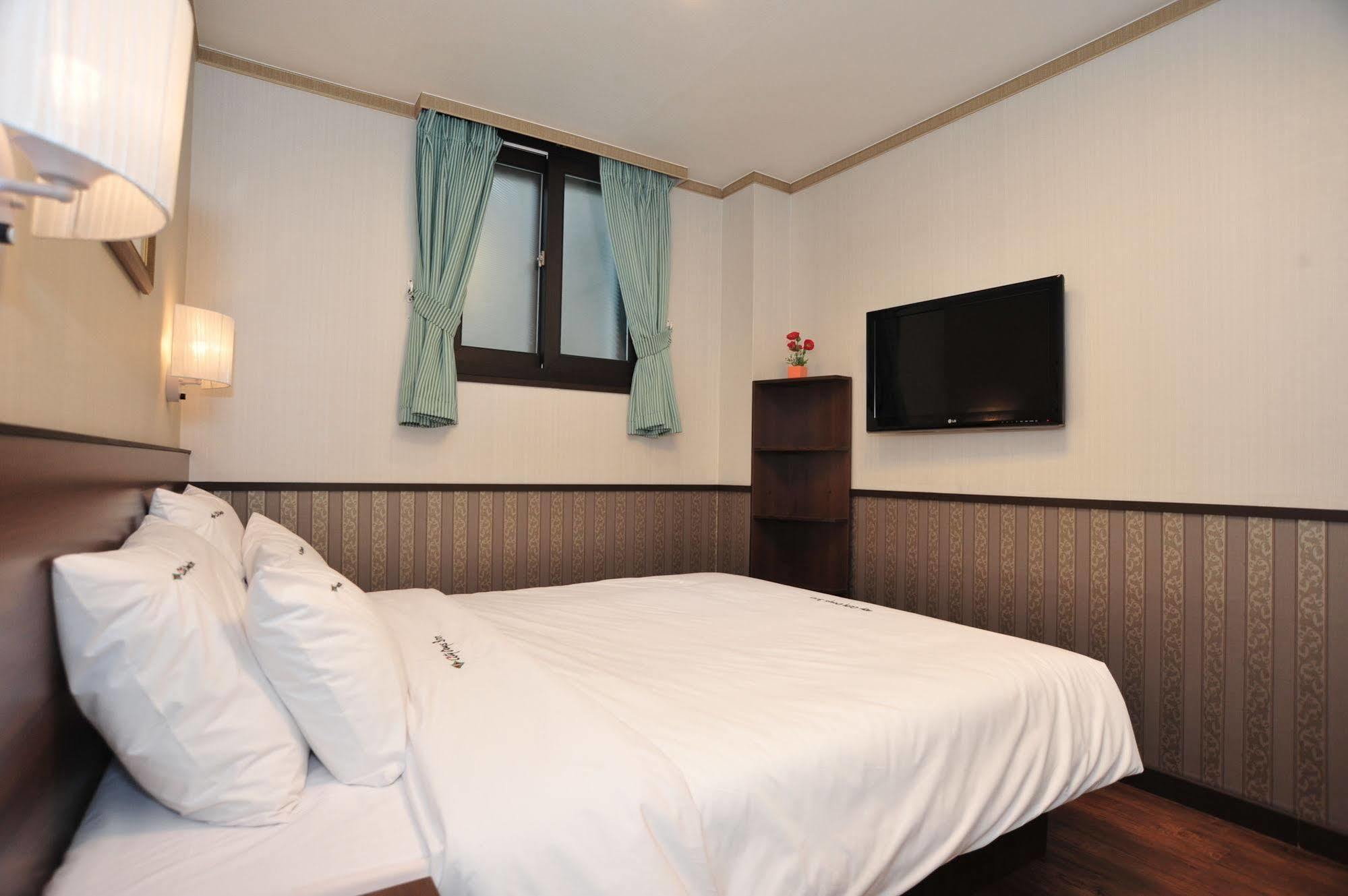 Global Inn Seoul Dongdaemun City Days Inn Extérieur photo