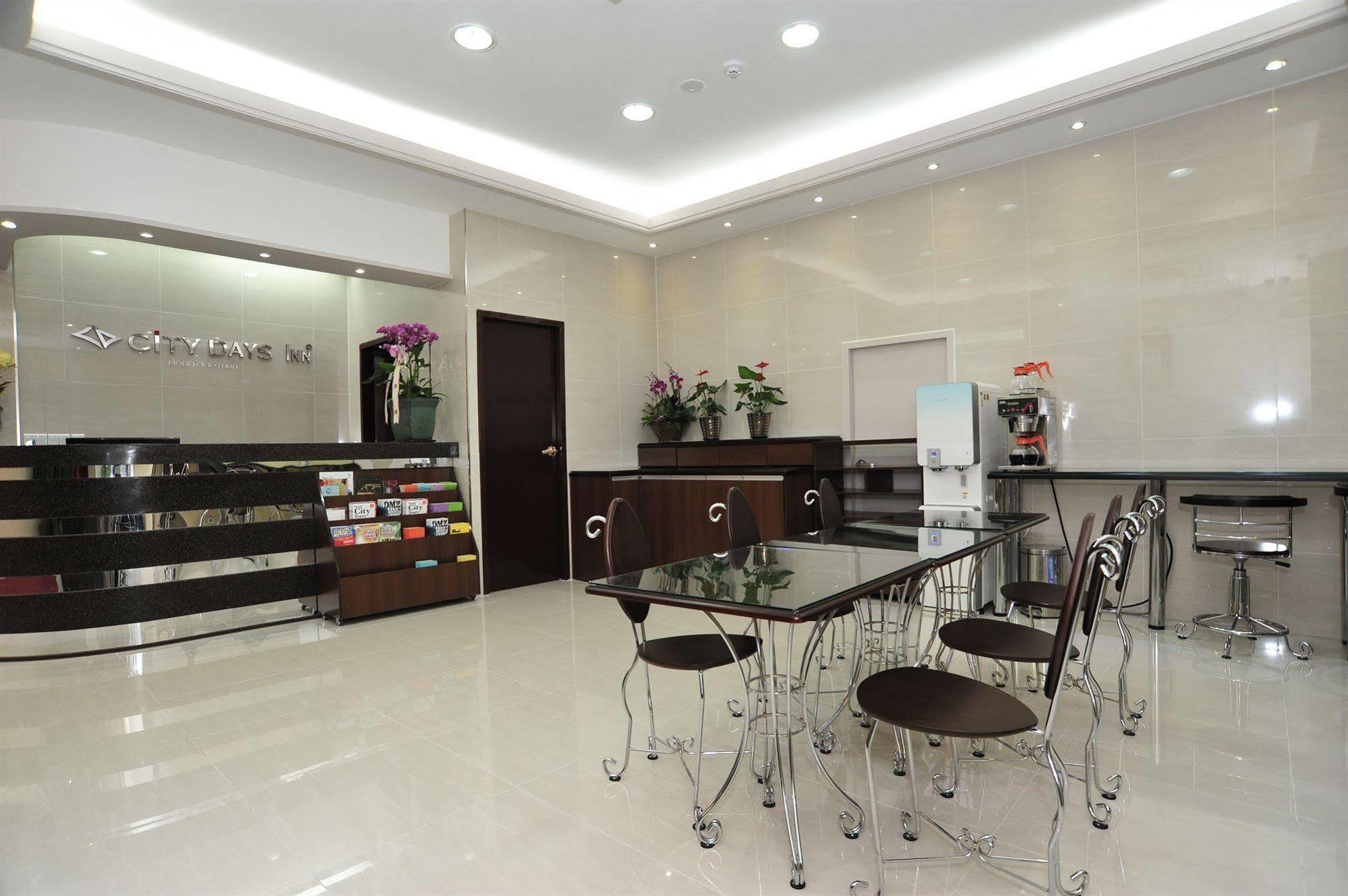 Global Inn Seoul Dongdaemun City Days Inn Extérieur photo