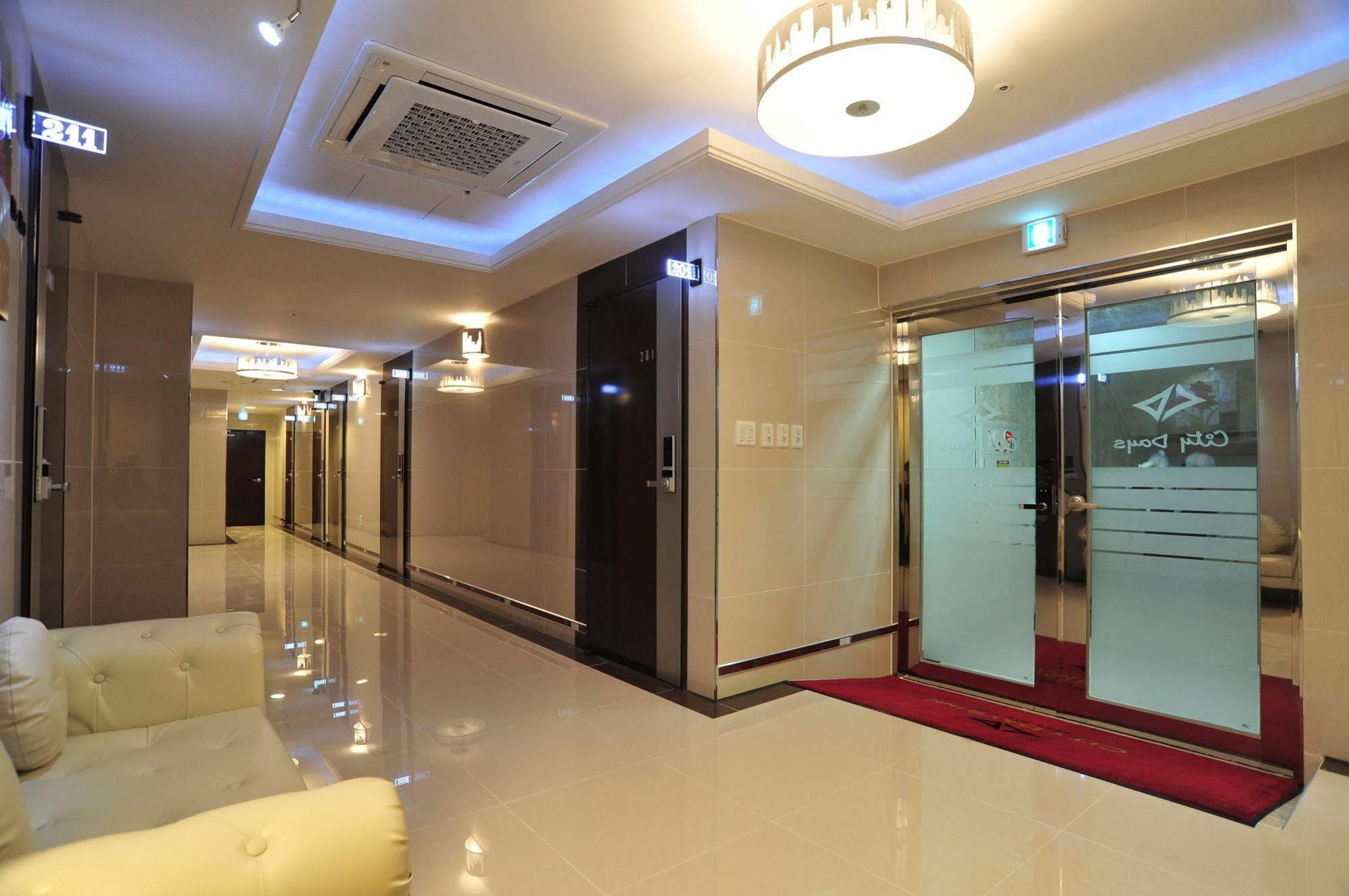 Global Inn Seoul Dongdaemun City Days Inn Extérieur photo